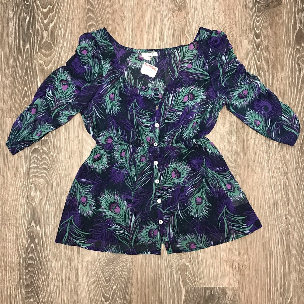 Ali & Kris Sheer Floral Button Up Top View 3